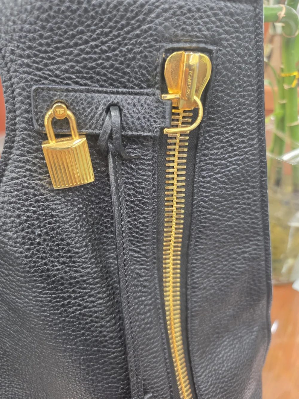 Tom Tord Alix Classic Black Leather Tote Bag with Gold Accents